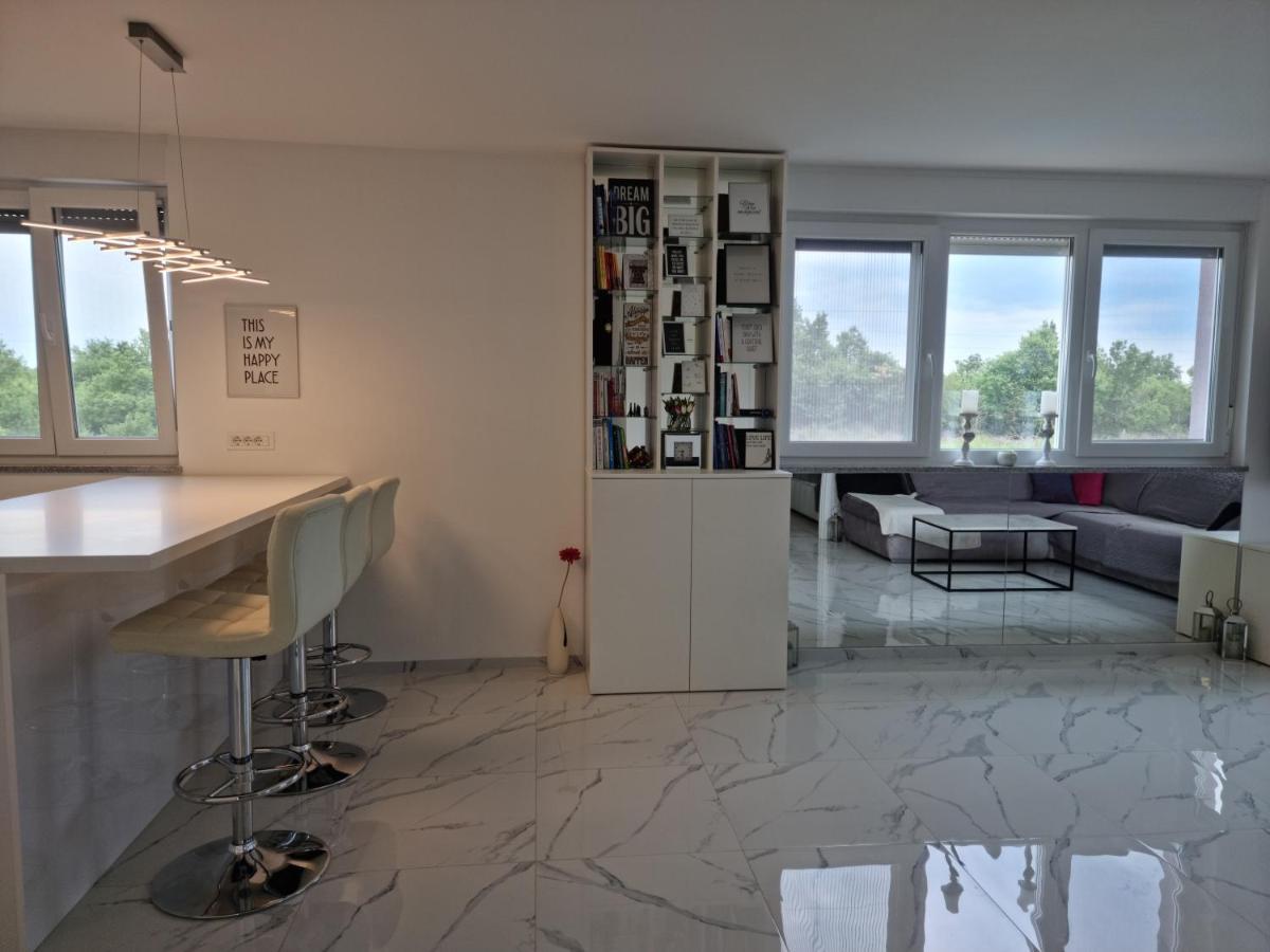 Luxury Apartment ウマグ エクステリア 写真